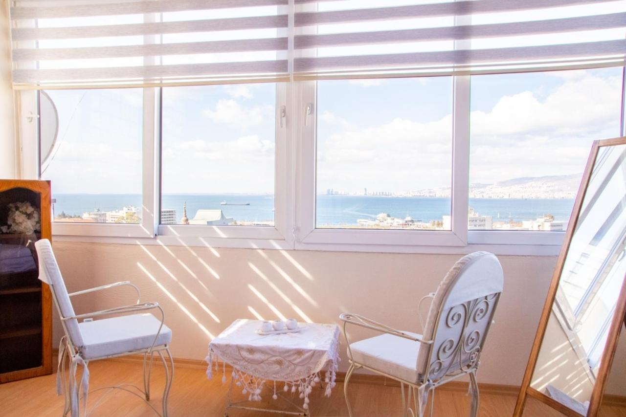 Lovely House With Sea View And Backyard Hébergement de vacances İzmir